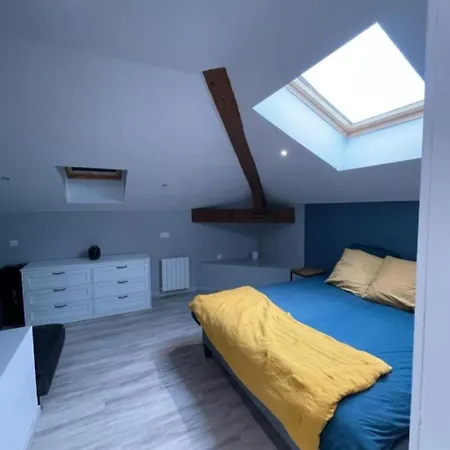 Sublime T3, Private Parking Apartment Saint-Quentin-Fallavier